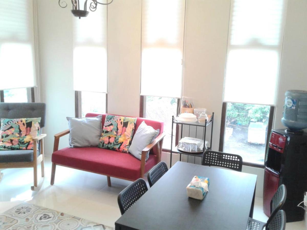 Sabi Guest House - Strategic Family -Married Couples Only- Hostel In Prawirotaman Yogyakarta Exterior photo