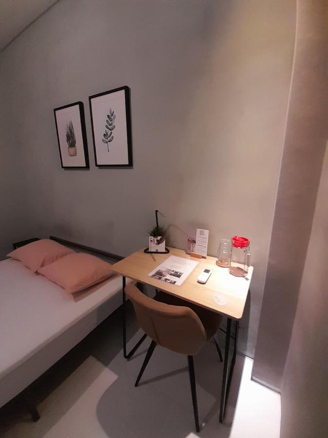 Sabi Guest House - Strategic Family -Married Couples Only- Hostel In Prawirotaman Yogyakarta Exterior photo