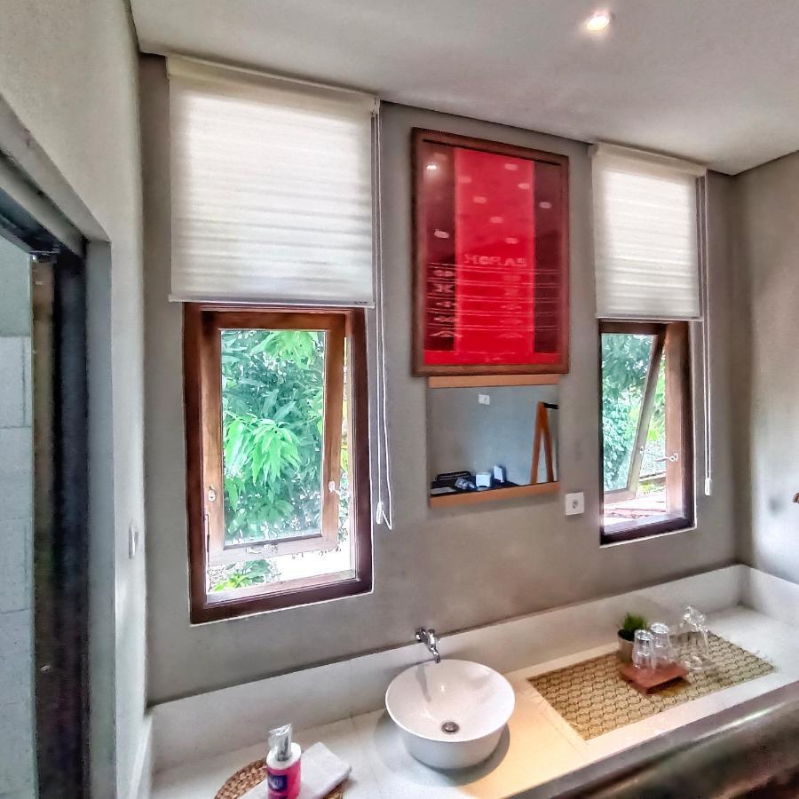 Sabi Guest House - Strategic Family -Married Couples Only- Hostel In Prawirotaman Yogyakarta Exterior photo