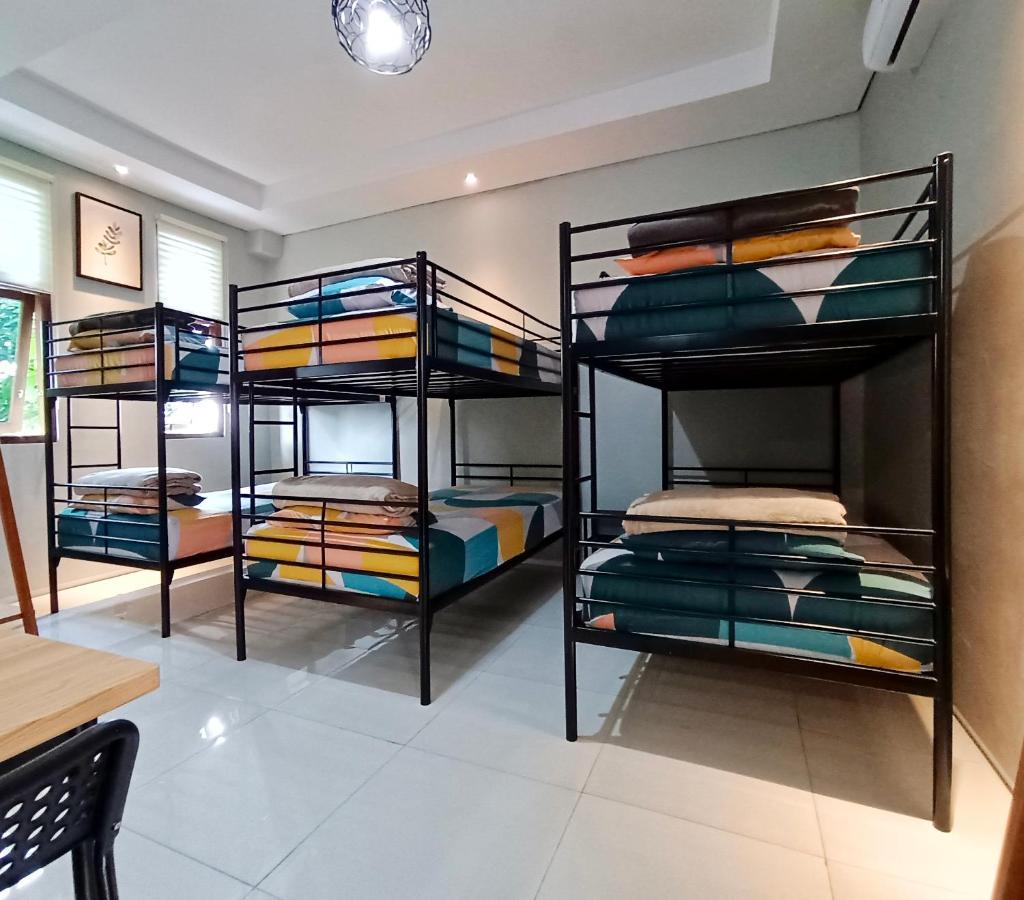 Sabi Guest House - Strategic Family -Married Couples Only- Hostel In Prawirotaman Yogyakarta Exterior photo
